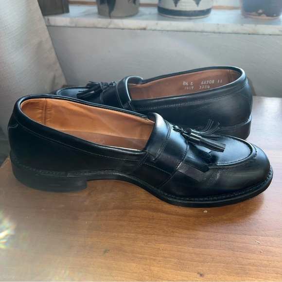 Men's Allen Edmonds Newport Black Leather Tassel Dress Loafers Shoes sz US 8.5E - Picture 8 of 12